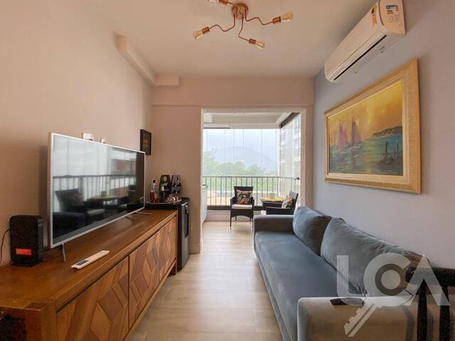 #235 - Apartamento para Venda em Caraguatatuba - SP