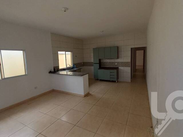 #285 - Casa para Venda em Caraguatatuba - SP