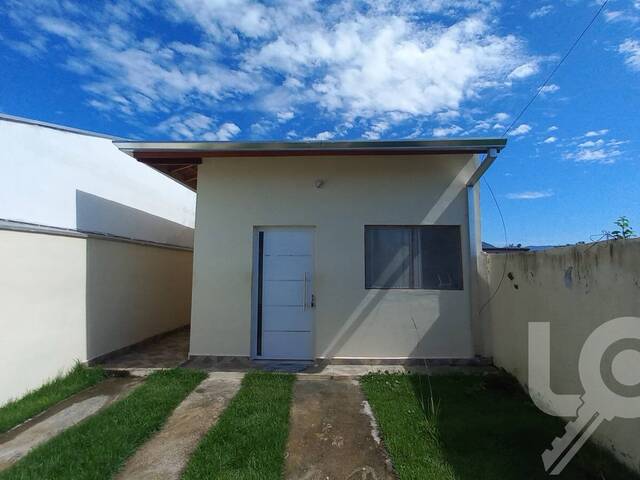 Venda em Jardim Golfinhos - Caraguatatuba