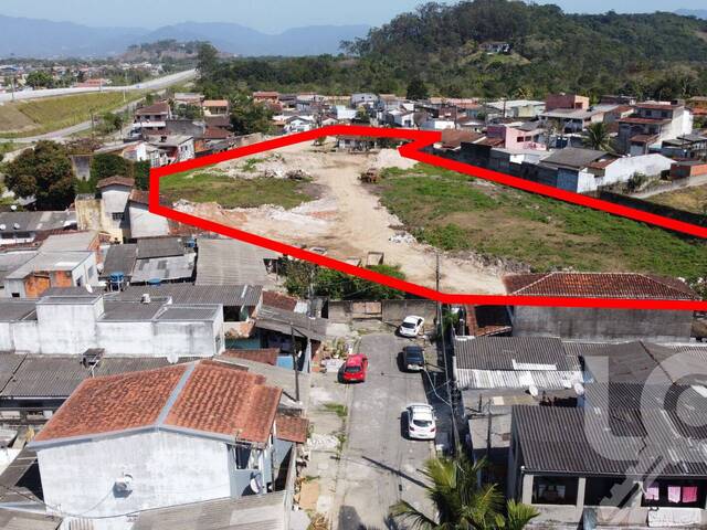 Área para Venda em Caraguatatuba - 4