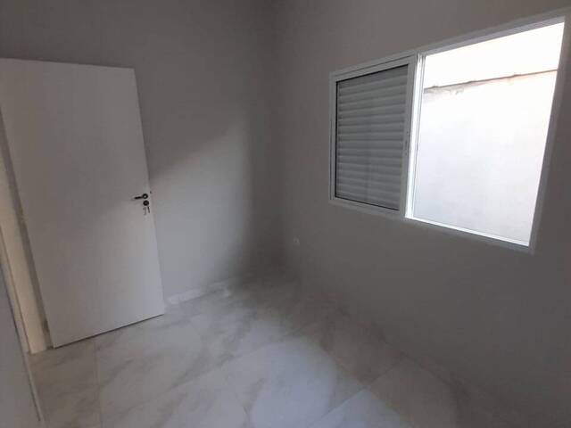 Casa para Venda em Caraguatatuba - 4